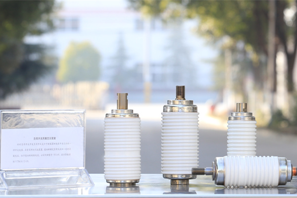 真空开关管接触点一般采用什么材质？